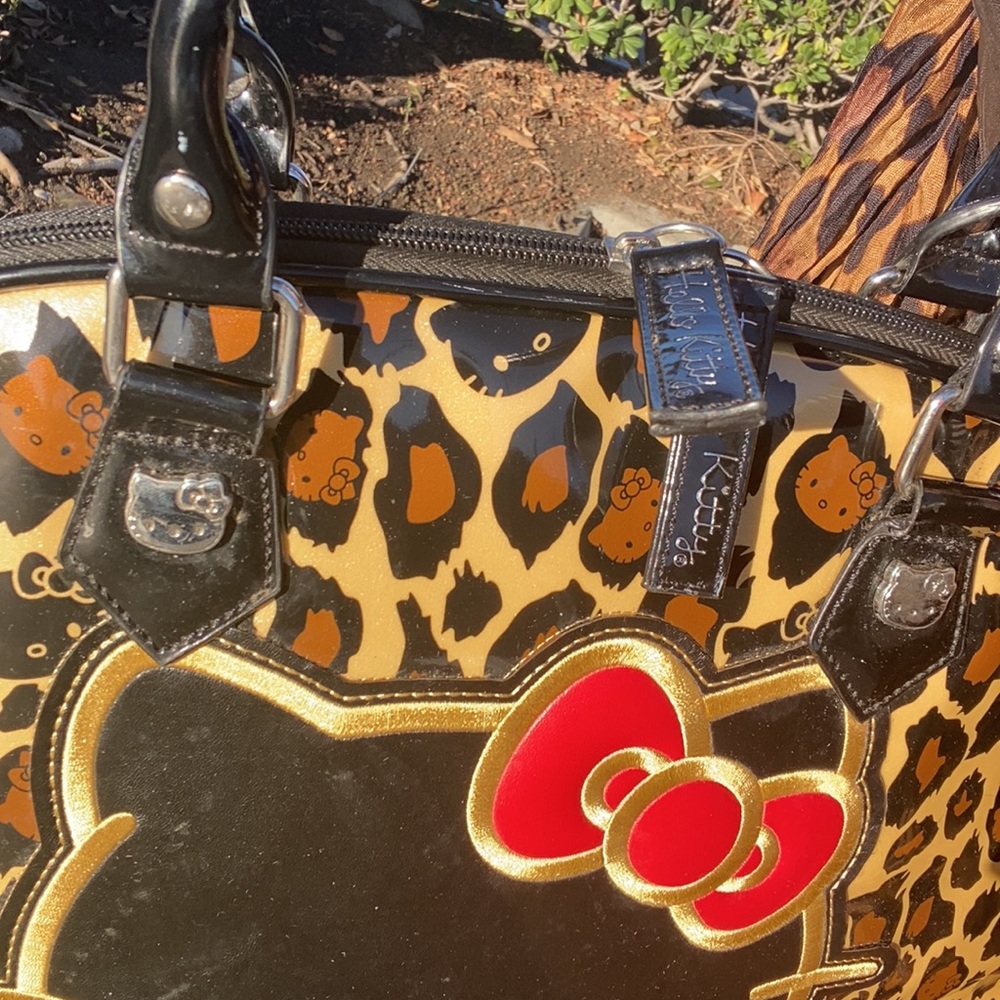 Y2K Loungefly HELLO KITTY BOWLER BAG DOME Leopard SATCHEL CARRYALL WEEKENDER - Picture 6 of 11